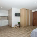 Sun Apartment *